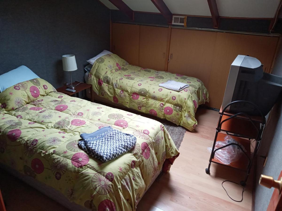 Hospedaje Familiar Gloria Punta Arenas Esterno foto